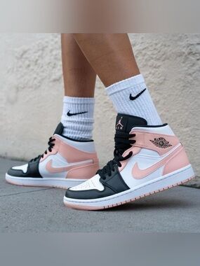 Nike Air Jordan 1 Mid GS, size 7Y, BNIB